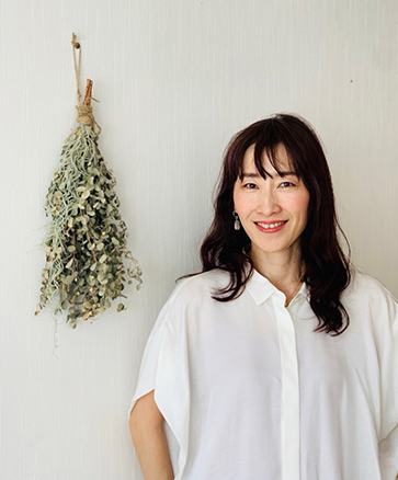 石曽根 恭子